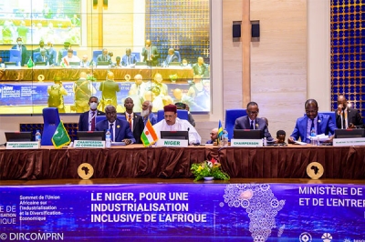 Fin, à Niamey, du double Sommet des Chefs d’Etat et de gouvernement de l’Union Africaine : Engagements des dirigeants africains à accélérer la mise en œuvre des priorités du continent pour stimuler le développement et l’inclusion économique