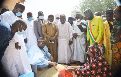 Lancement, par le ministre du Commerce, de la campagne nationale de vente &agrave; prix mod&eacute;r&eacute; de vivres &agrave; Damana : 80.000 tonnes de c&eacute;r&eacute;ales mises en vente de f&eacute;vrier &agrave; septembre 2022 sur toute l&rsquo;&eacute;tendue du pays