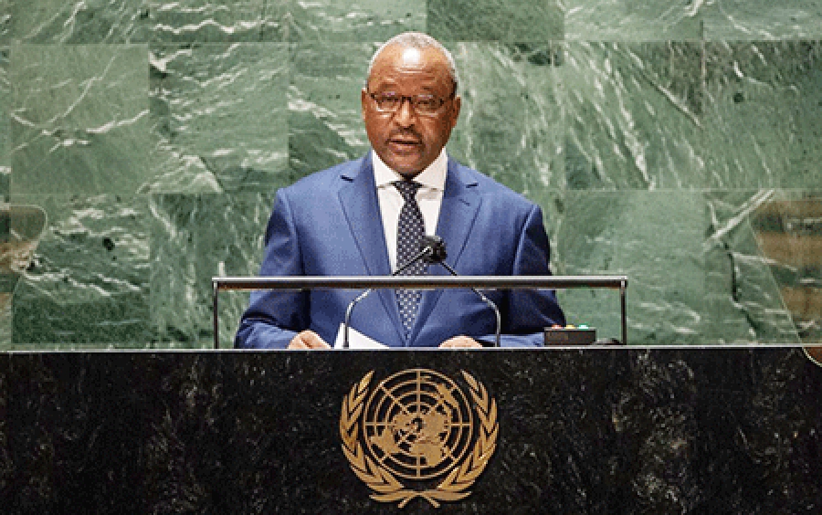 Allocution de S.E.M Hassoumi Massoudou, ministre d’Etat, ministre des Affaires Étrangères et de la Coopération, à la tribune de la 76ème Session ordinaire de l’Assemblée Générale des Nations Unies, New York (USA)