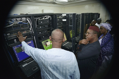 Conseil Supérieur de la Communication (CSC) : Le ministre en charge de la Communication visite les installations de monitoring des médias