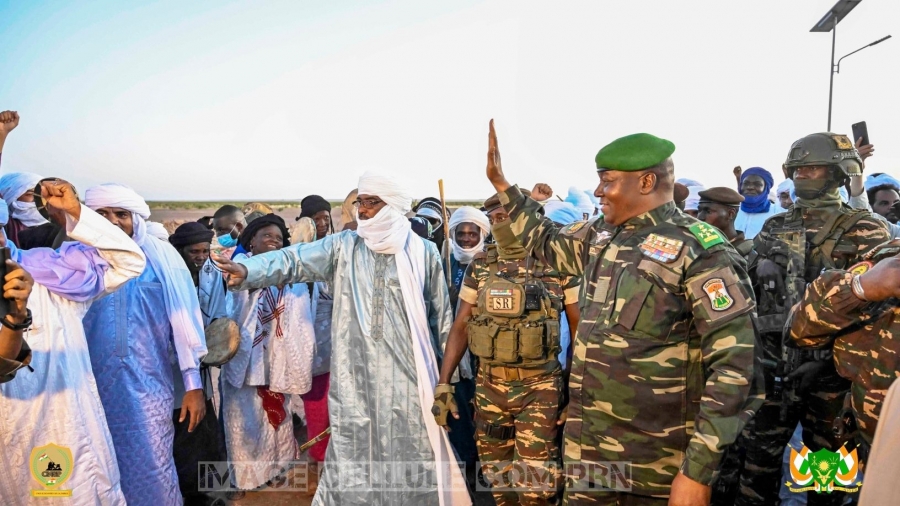 Tourn&eacute;e de proximit&eacute; : le Pr&eacute;sident Abdourahamane Tiani accueilli en triomphe &agrave; Agadez