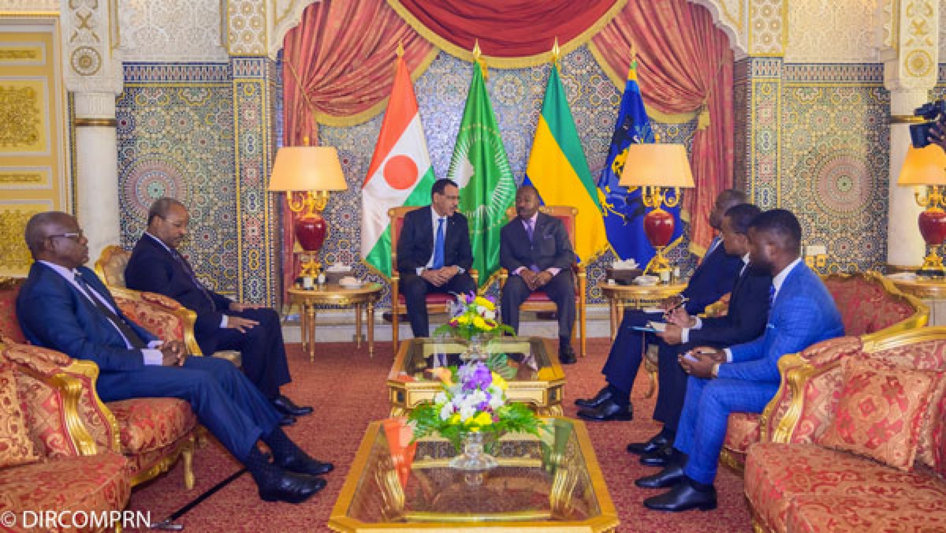 Visite de travail du Président de la République au Gabon : Plusieurs sujets d’intérêts communs évoqués lors d’une séance de travail entre les Présidents Mohamed Bazoum et Ali Bongo Ondimba