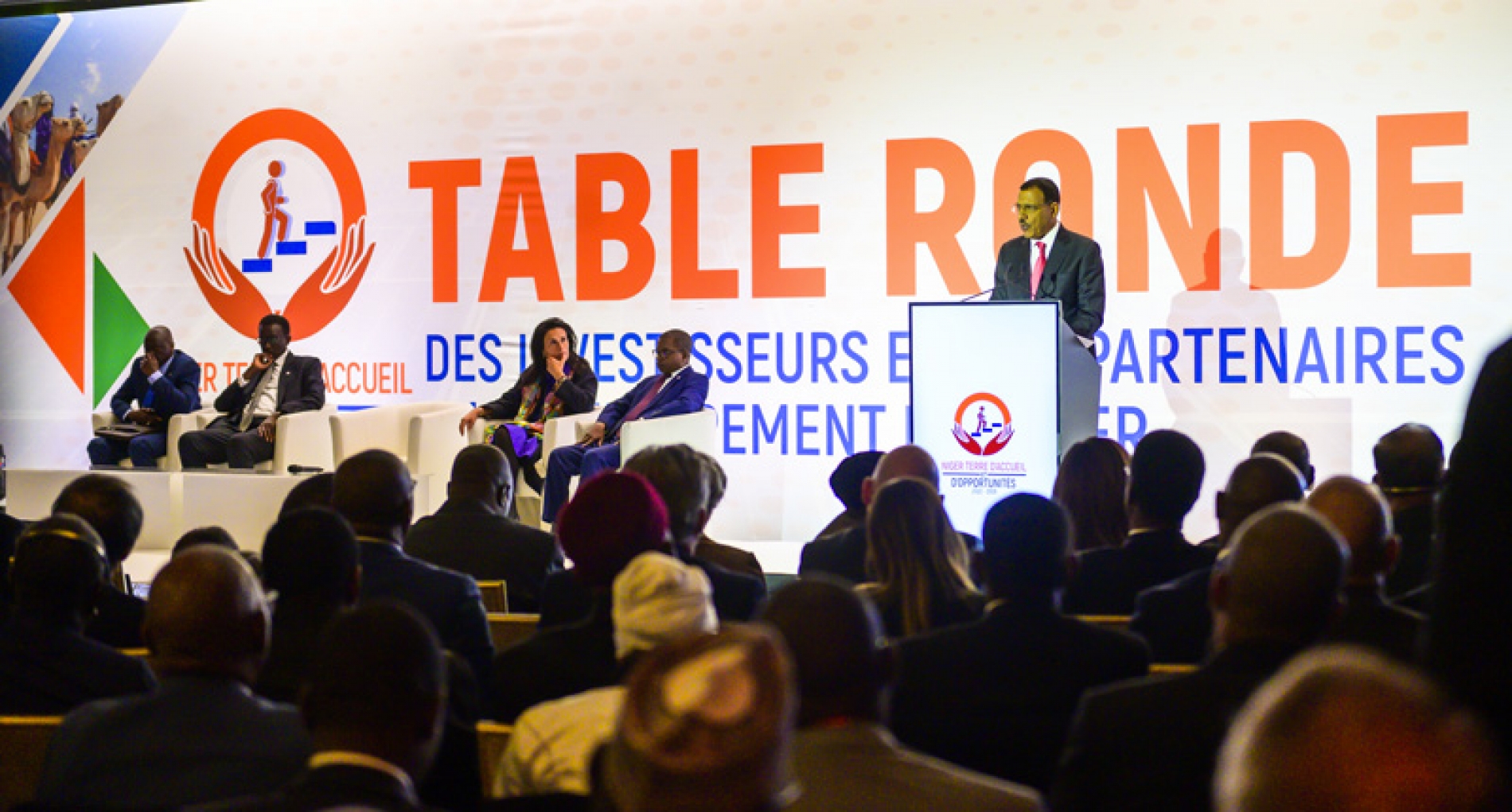 Ouverture, hier matin à Paris, de la Table ronde sur le financement du PDES 2022-2026 : Le Président Bazoum appelle les investisseurs à venir partager avec les Nigériens la croissance dont le PDES 2022-2026 est porteur