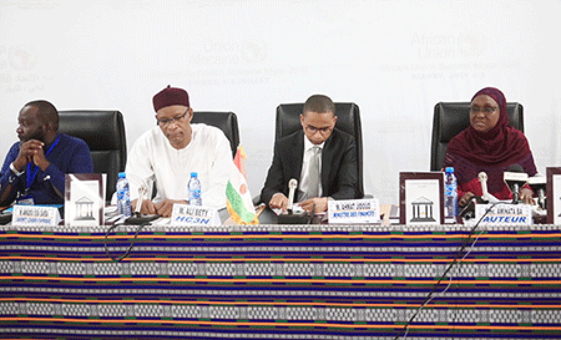 Vernissage du livre d’Aminata Bâ sur l’histoire de la Micro-Finance au Niger : Un chef-d’œuvre pour le développement de la Micro-finance nigérienne